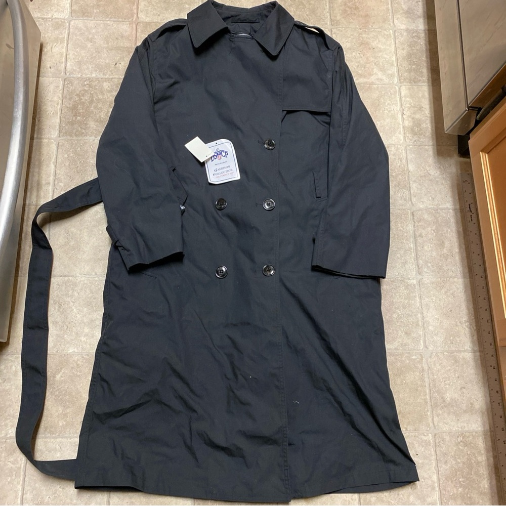 DSCP NWT Men's Black Double-Breasted Coat 16R Measurements